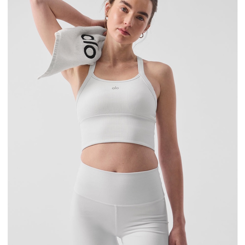 Worn one time alo yoga shirt